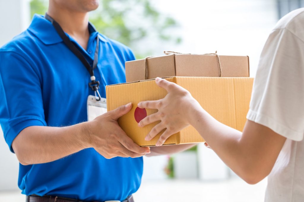 What is same day courier Service